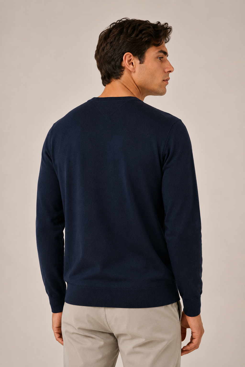 Maglione Girocollo In Lana Merino Con Logo Bandierina Ricamato