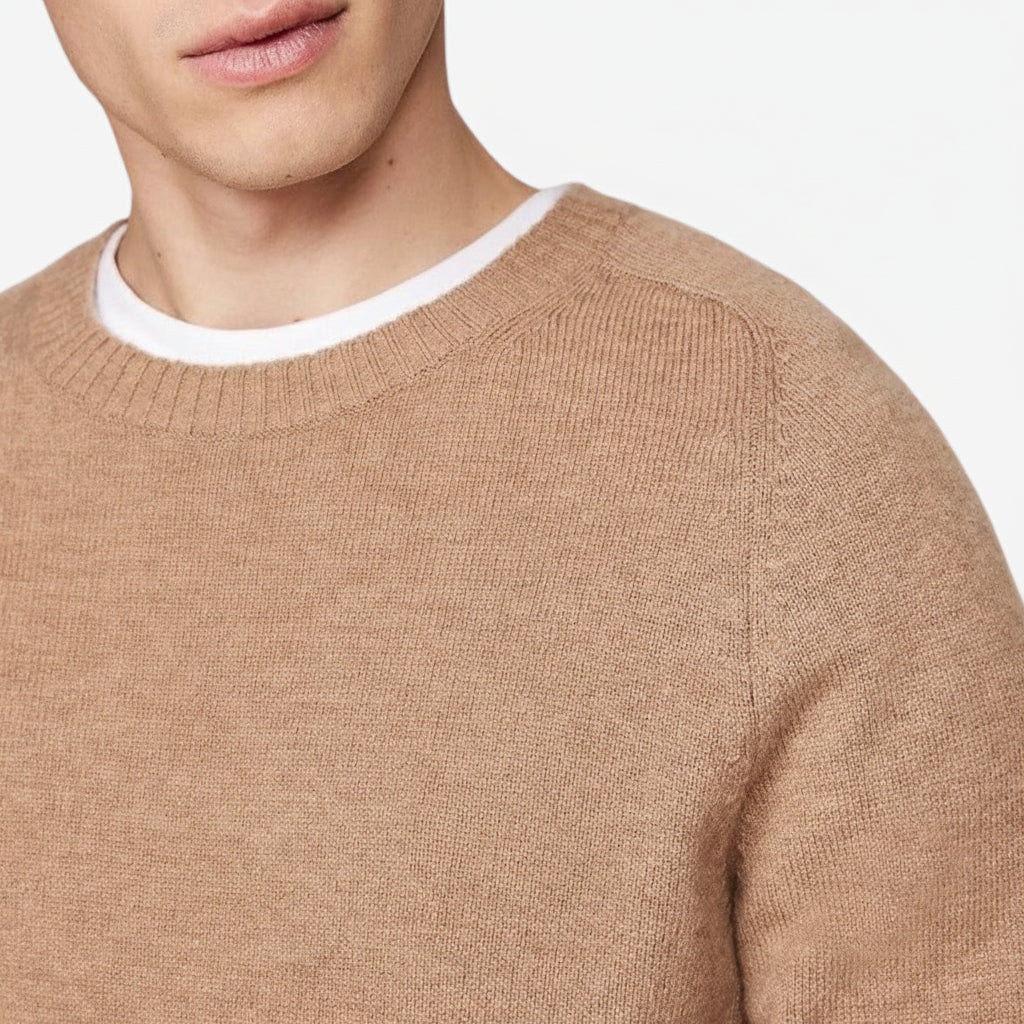 Maglione Girocollo In Lana Con Logo Bandierina Ricamato